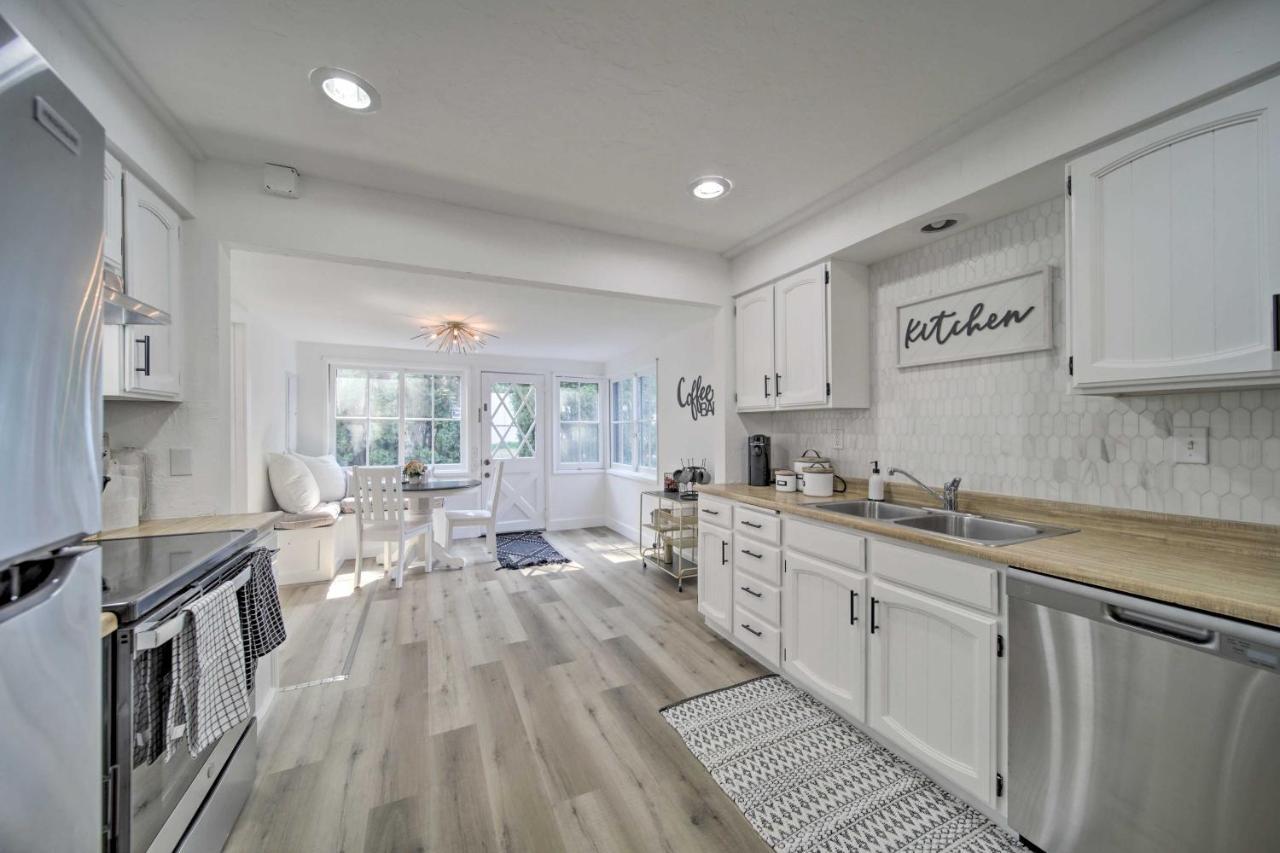 Bright And Airy Liberty Lake Abode With Backyard! מראה חיצוני תמונה